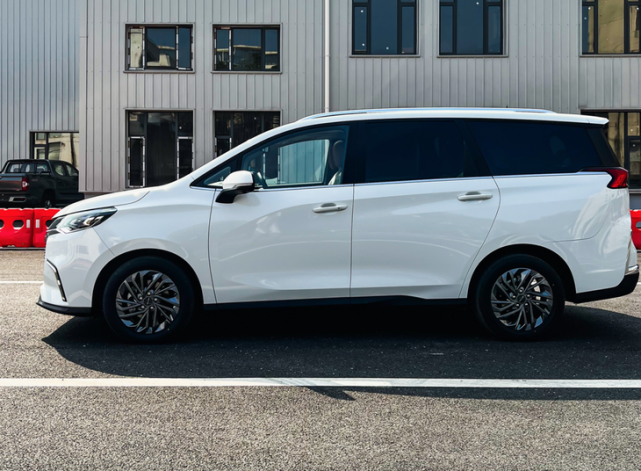 2022款上汽大通maxus euniq 5正式上市 售价17.68万元