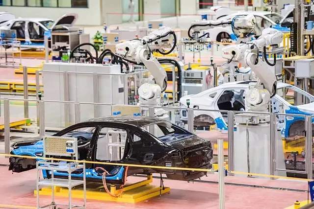 汽车销售排行榜前十名_10月份汽车销量排行:批发/零售同样增长