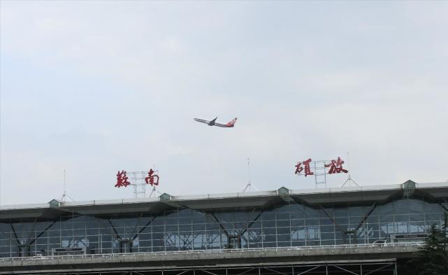 蘇州市的地圖上出現無錫上海南通的機場卻沒有自己的機場