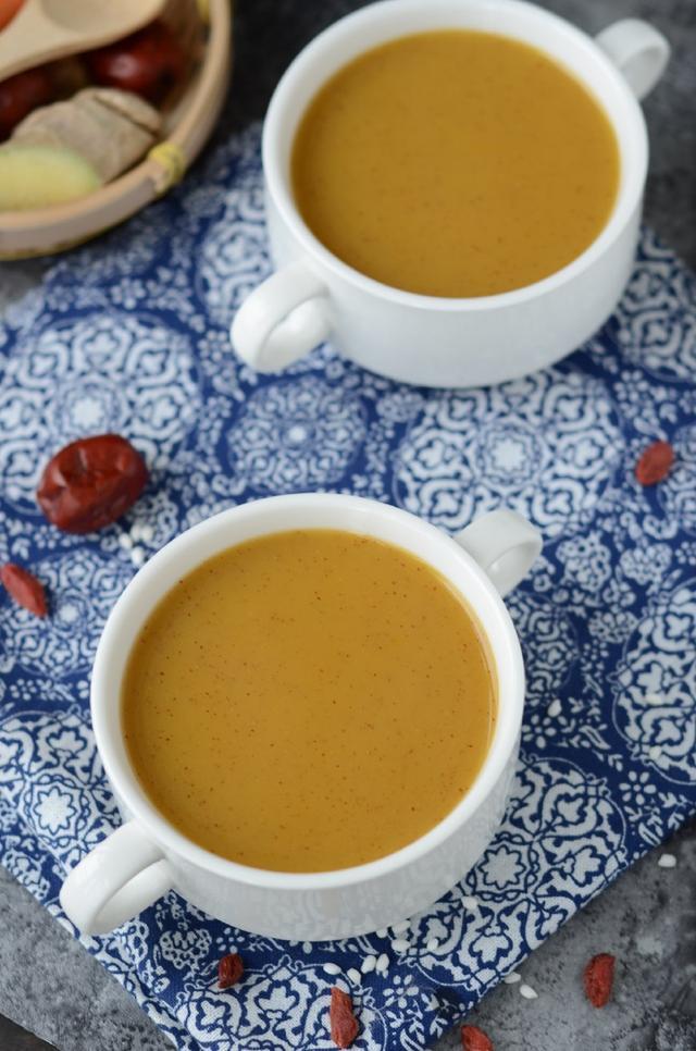 一日三颗枣,青春不显老,教你喝红枣米糊