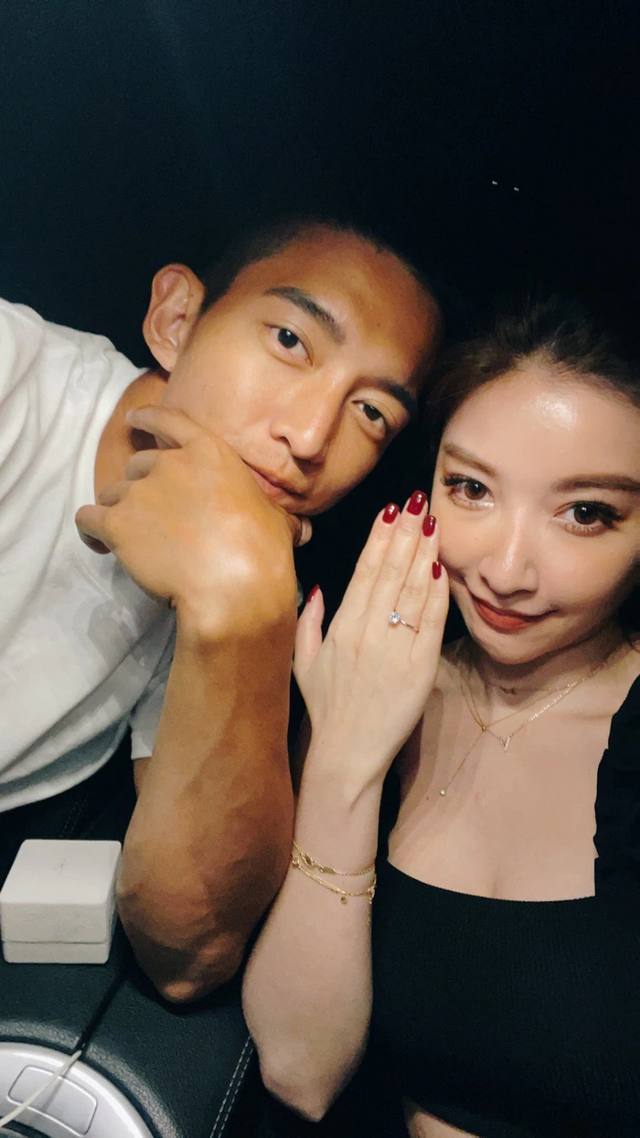 40岁许维恩再婚嫁小6岁旗下员工,前任kid大方送祝福