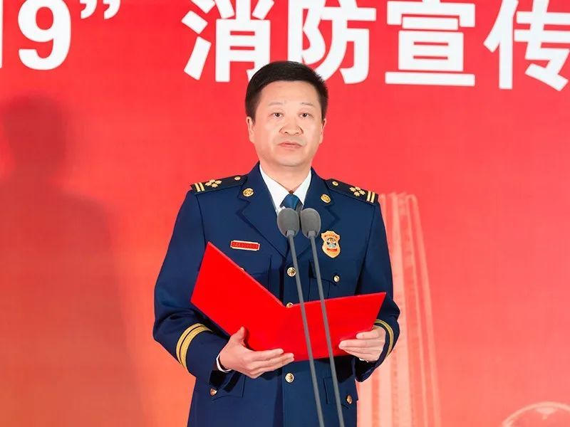 在活动的第一个环节——启动仪式中,刘心元政委以新修订的《天津市