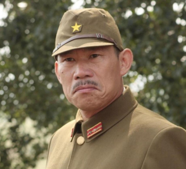 亮剑拍摄时导演剧组找人有谁会日语剧组开车司机毛遂自荐却引众人嘲笑