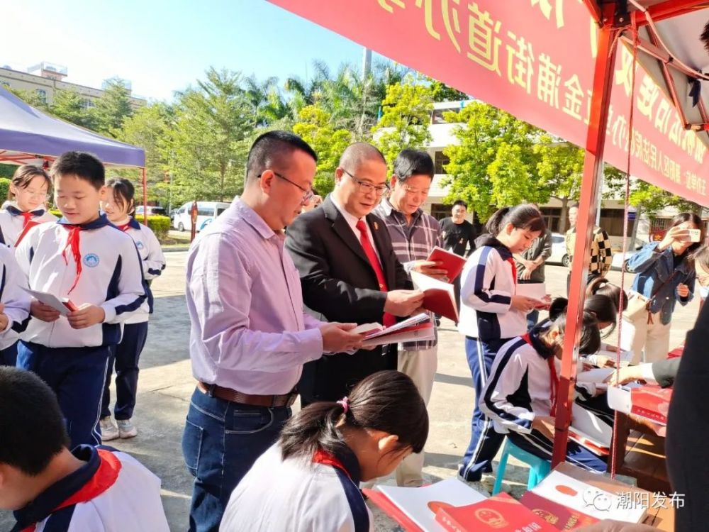 驻金浦街道帮镇扶村工作队送法,送健康进农村_腾讯新闻