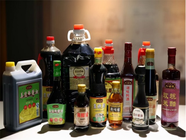 知名企业宣布醋要涨价了,油盐酱醋都在涨价,这是发生了什么?
