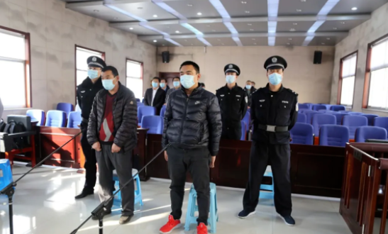 沾化区人民法院经审理查明,2005年至2019年间,被告人李美丽纠集王洪明