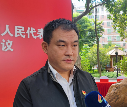 禅城两会区经促局李凯打好环境人才两张牌扛起强中心责任