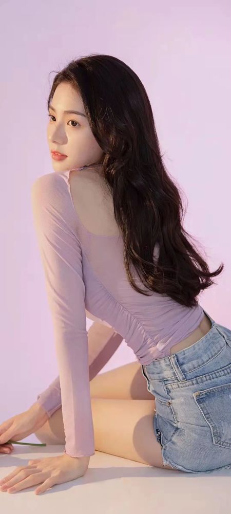 ▼关注下方公众号,回复"浮力"领取宝藏▼有很多小姐姐喔好看高清壁纸