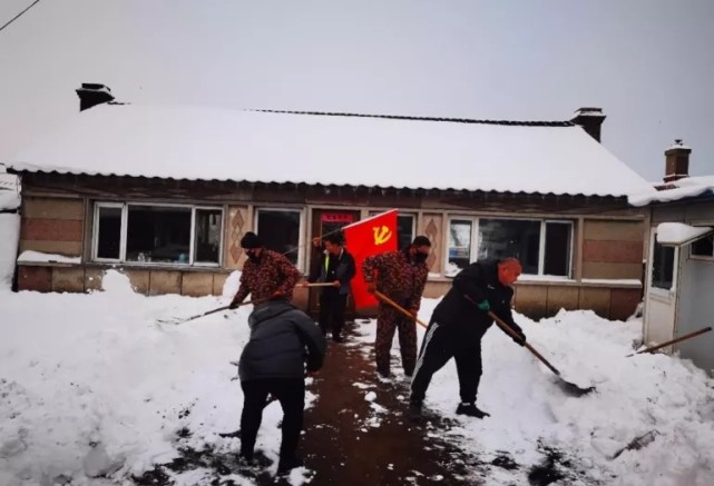 渾南區農村各地積極開展抗雪防災工作