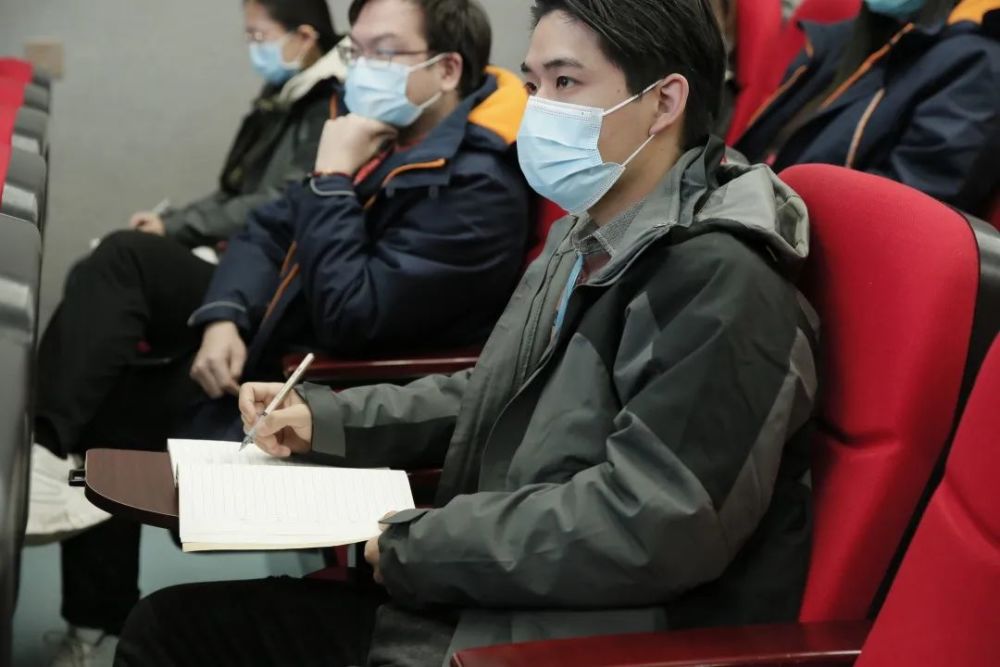 教育是一项道德事业原郑州市教育局副局长田保华莅临郑州一中国际城