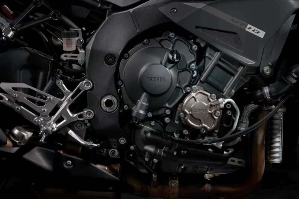 终极扭力大师即将进化 22 Yamaha Mt 10改款资讯流出 腾讯新闻