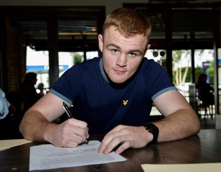 布雷特·麦金蒂希望在里奇·哈顿的帮助下,能够成为爱尔兰拳王