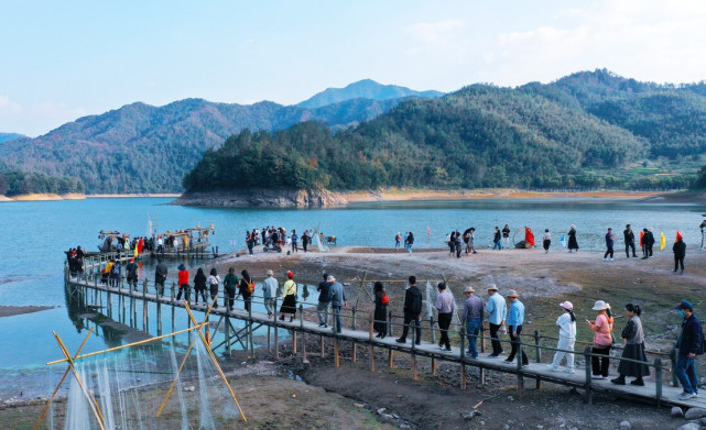 长津湖石头地图片