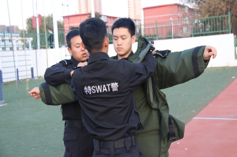 甘肃警察学院特警专业图片