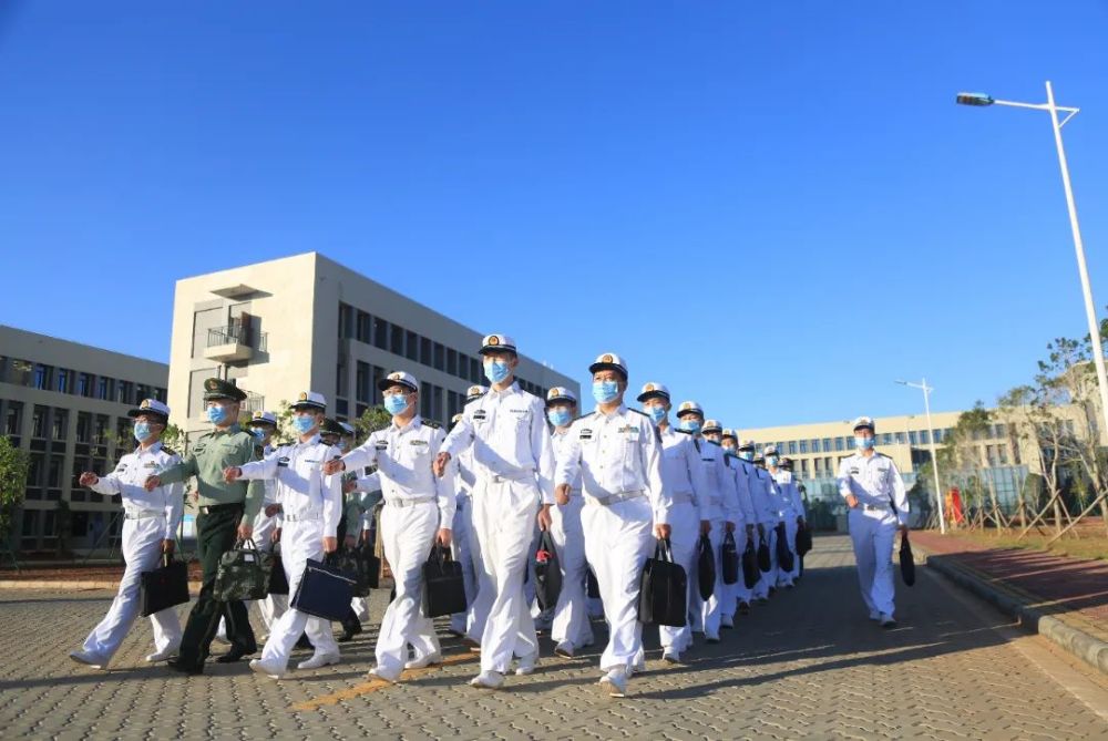 南部战区海军参谋人员赋能进行时……_腾讯新闻