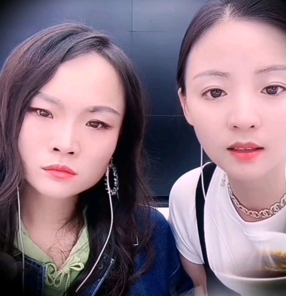 祁隆停播原因曝光徒弟小阿青拉黑师娘乐凡引发网暴和团队内讧