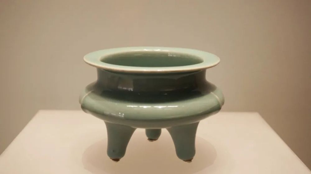 广州博物馆年末大展|67龙泉之美——馆藏龙泉青瓷展_腾讯新闻