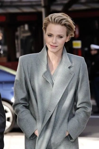 逃回娘家放飞自我的夏琳王妃终于回家了这一次她的发型又变了