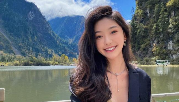 小富婆易梦玲三亚坐拥千万海景豪宅年仅20身价竟直逼亿元