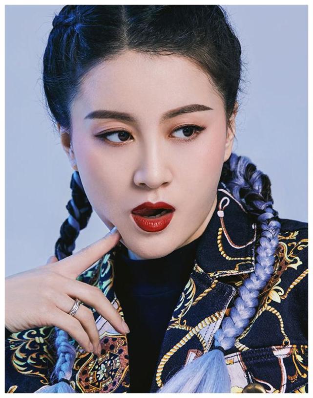 参加《中国好声音》未夺冠的她,却嫁给了爱奇艺总裁,成人生赢家1
