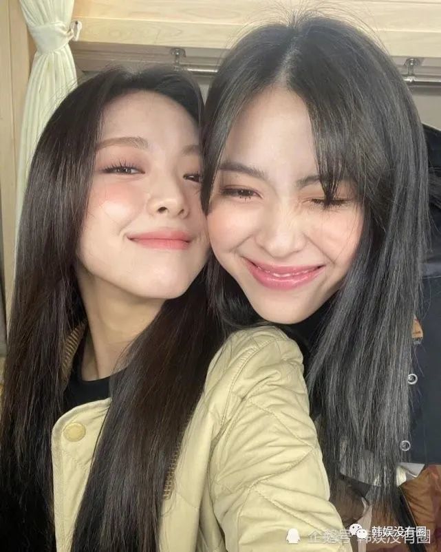 itzy申留真申有娜上演贴脸杀