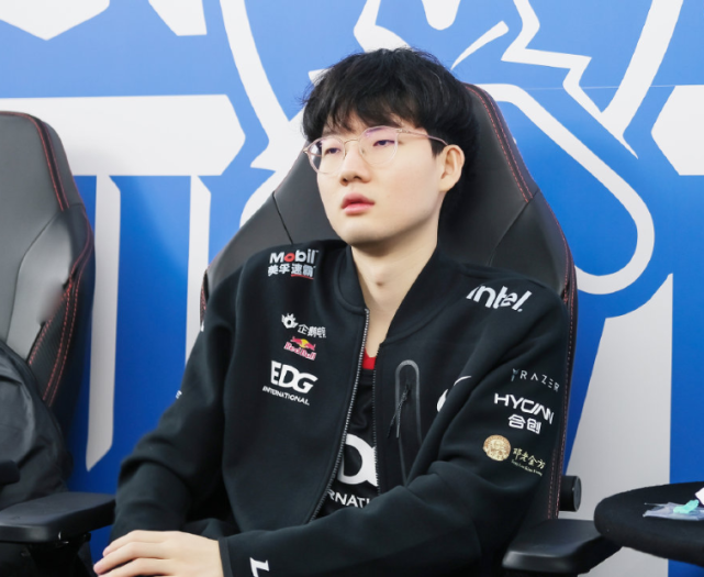 太狂了edg生死局viper喊话教练有卢锡安直接拿你怕什么呢