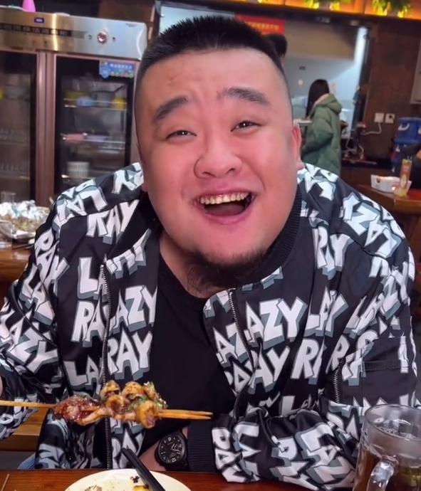 大蒜涛出营仅27天,红雨称要推出脂肪险,网友:先给大蒜涛买一份