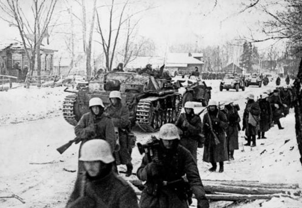 莫斯科之战中的德军状态如何？不仅兵力不足，连过冬物资都没有了小猪佩奇英文版概括