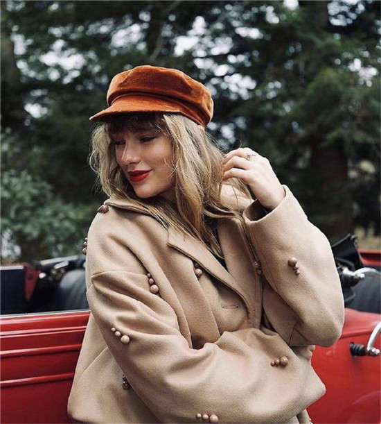 泰勒斯威夫特重录经典专辑red写真梦回2012