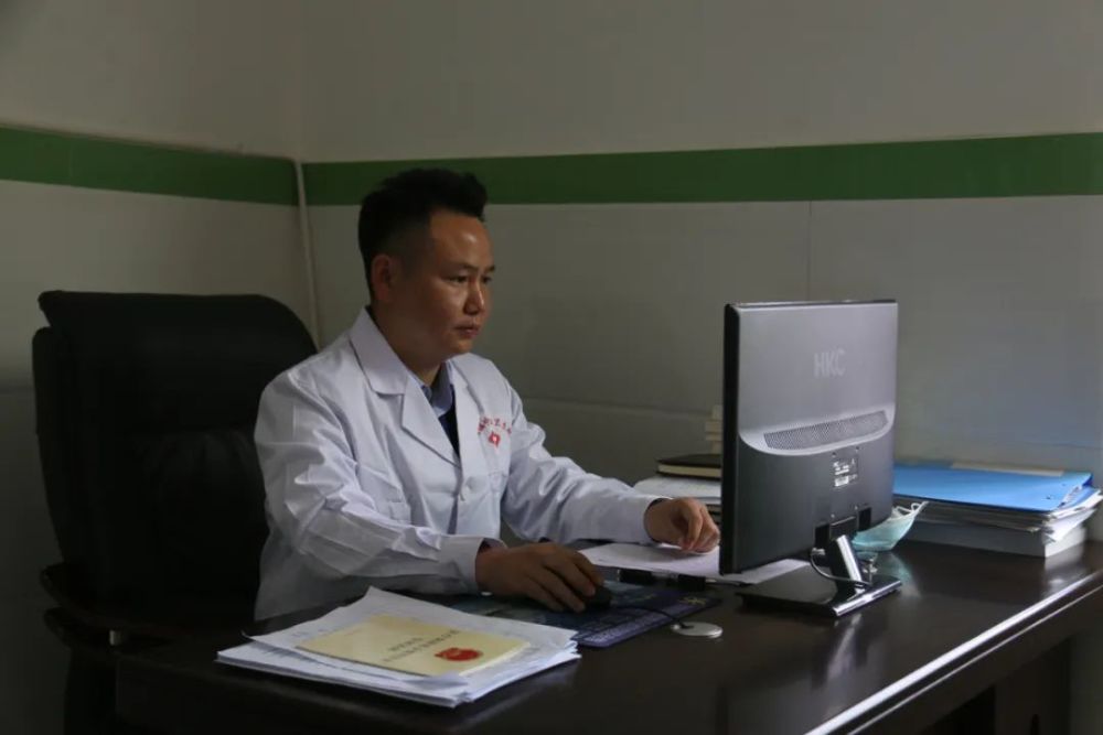 吴应辉:医者仁心为人民 扎根基层展风采