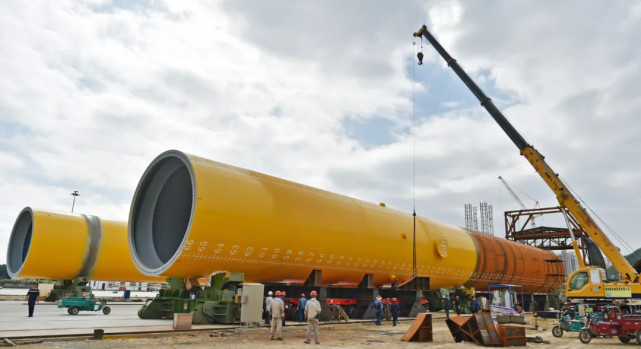 中信重工海上液压打桩锤研制成功