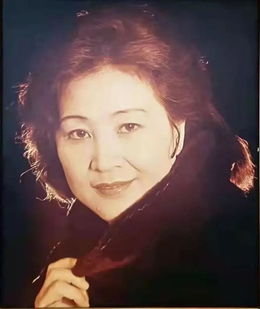 范曾在讣告中深情悼念爱妻楠莉,表示四十年来楠莉鼓励和支持其事业