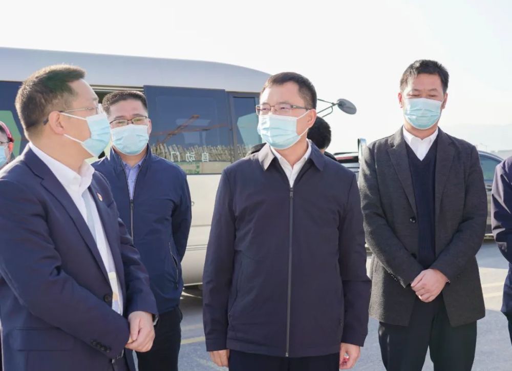 李雄伟在调研金义综保区建设情况时强调:攻坚克难再突破 勇当改革开放