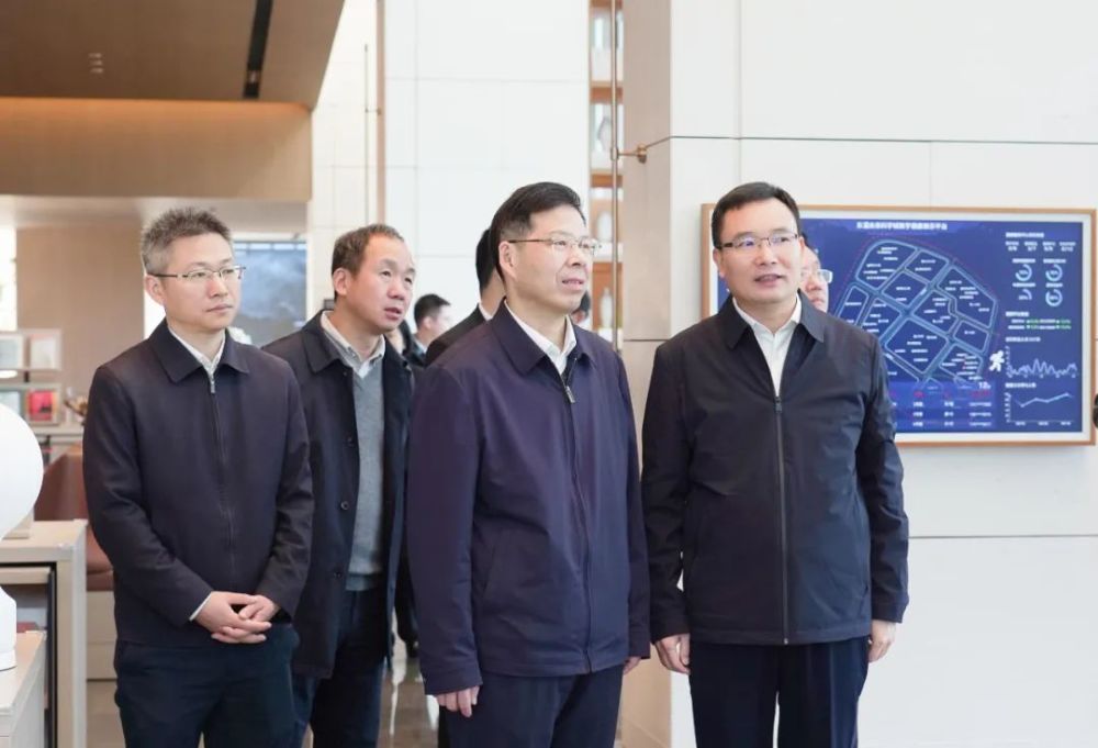 省委组织部副部长老干部局局长钟关华来金东考察调研