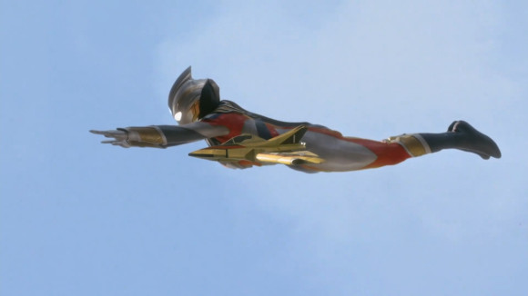 开播到现在,特利迦只安全飞走过两次,堪称新生代最惨的奥特曼