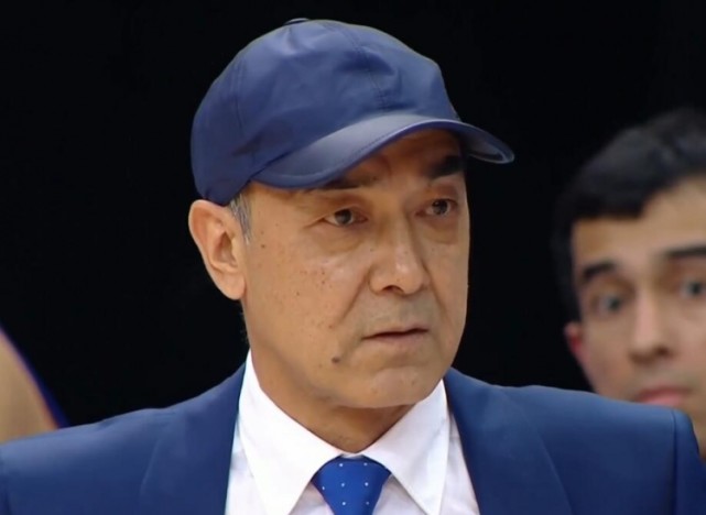 阿的江抱怨判罚连吃2个技术犯规被驱逐