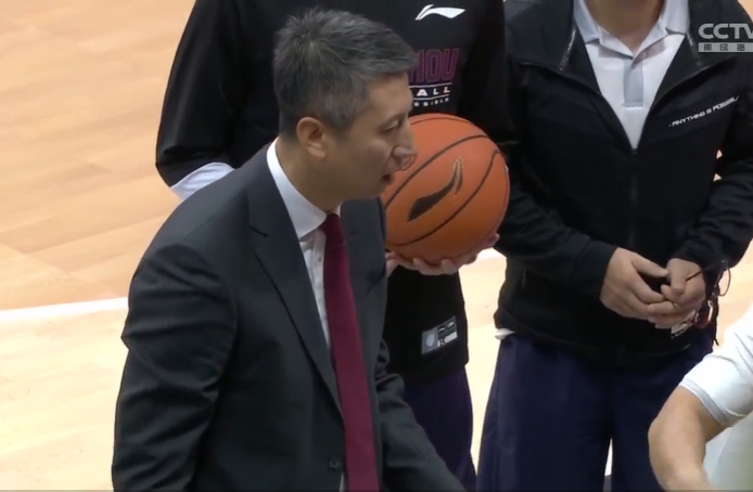 吉林队 排行乱了！CBA最大黑马吊打新疆，战绩升第1！郭士强球队大逆转