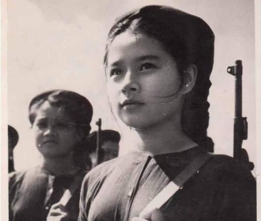 银金花:抗战女英雄,一人连杀7名日寇,深藏功名70年