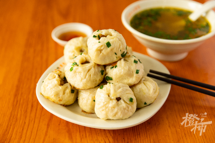 射雕英雄传里金庸特地提到的嘉兴小镇新塍有道古法酱鹅名菜味道人间至