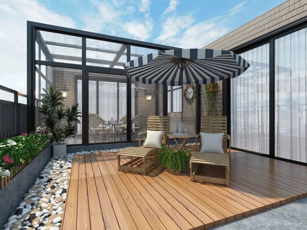 如果家里有一个7平米的阳台 不妨将它改造成一个小花园 来装载我们的