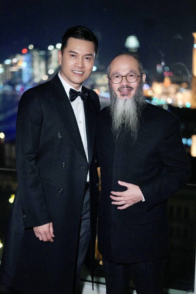 吕良伟陈世英"大师"见"大师 实力诠释什么是"将年龄活成了数字"