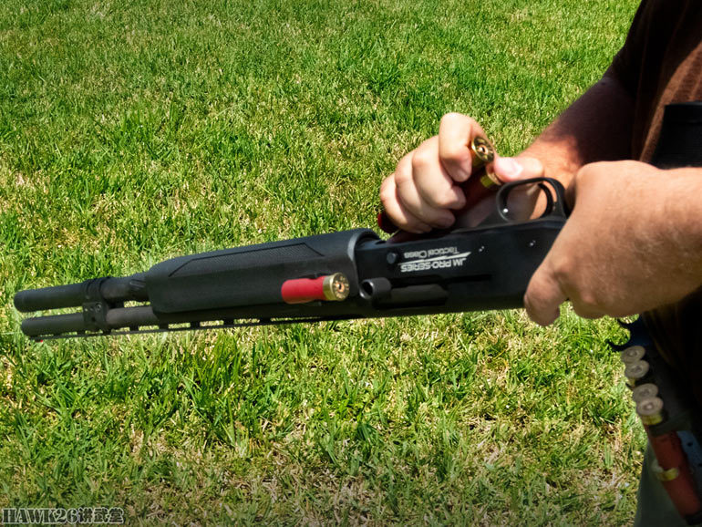 评测莫斯伯格940jmpro半自动霰弹枪一代枪神亲自参与设计工作