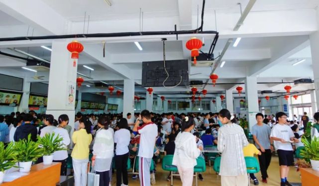 【二中探景】四方食事,人间烟火|二中食堂