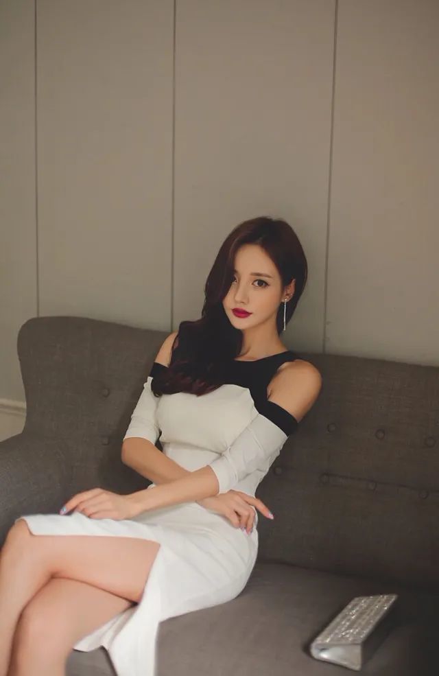 极品身材妩媚迷人的气质女神