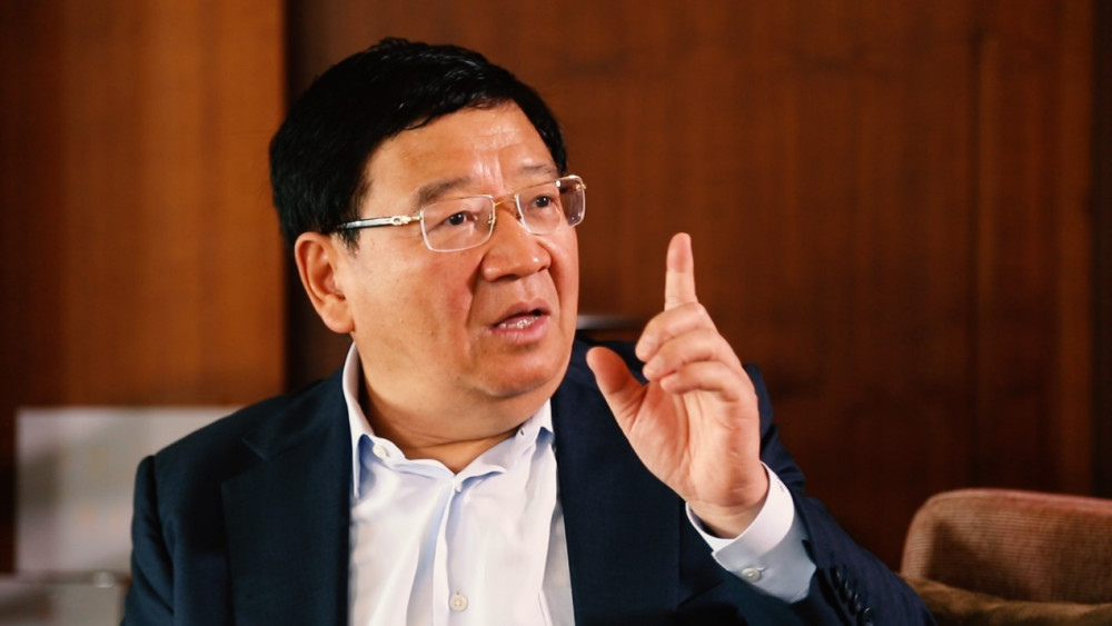 不出所料,二年后,陈磊的《半小时漫画中国史》的历史科普漫画一出版