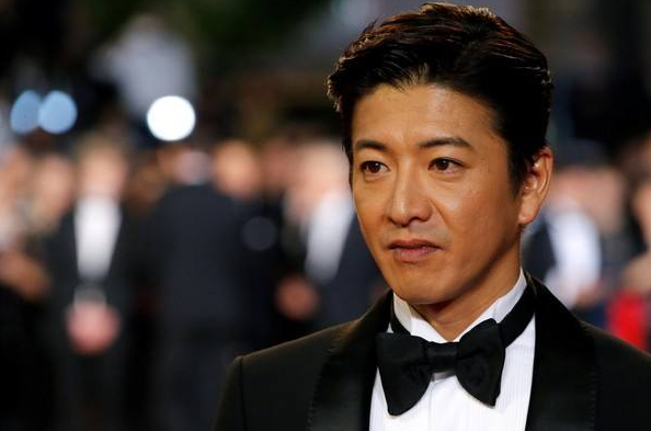 不顾全世界反对也要与她在一起生活中的木村拓哉到底有多爱工藤静香