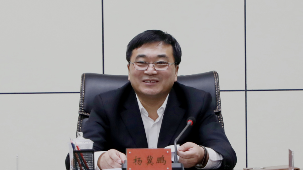 乌兰浩特市召开第十二届委员会常委会第六次会议