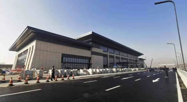 济宁市副市长王宏伟督导鲁南高铁兖州南站建设工作