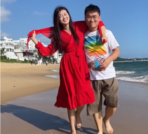 网红纷纷传喜讯：陈山宣布结婚，姜涛爱上女徒弟，周某人当老板