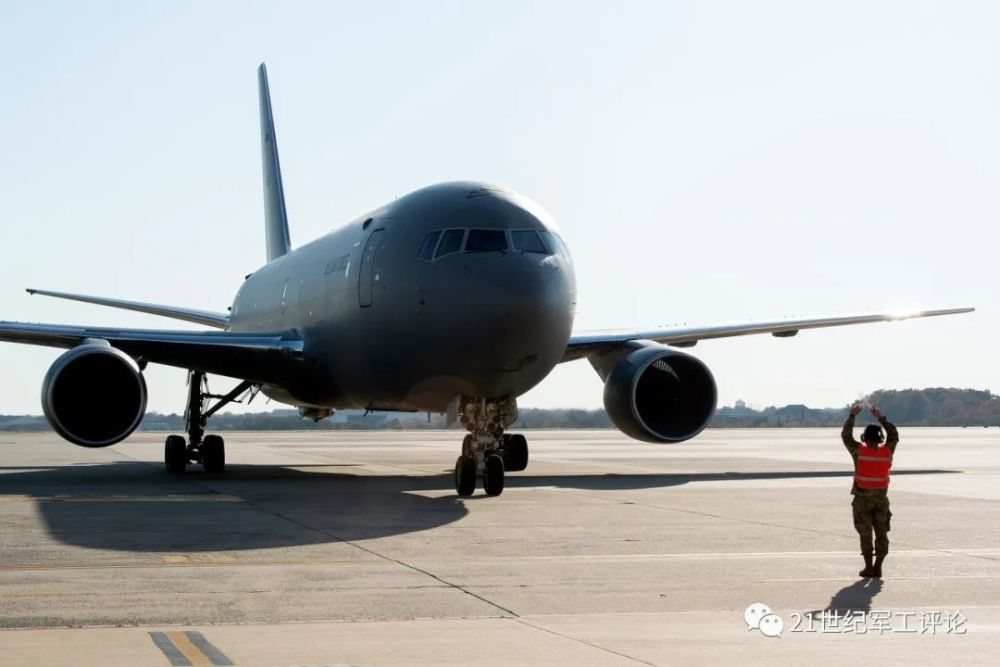 美国空军接收第50架kc-46空中加油机